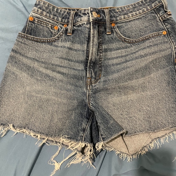 Madewell shorts - Picture 2 of 3